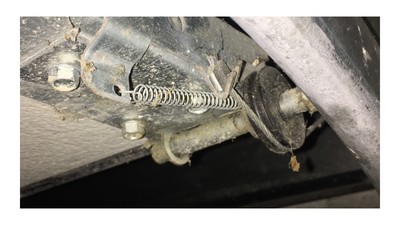 Ressort traction porte de garage basculante zinc - detail spires et crochet | Occitanie