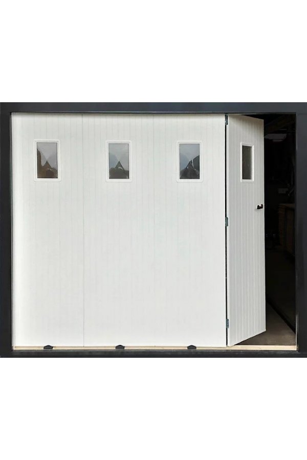 Porte de garage coulissante en PVC avec hublot