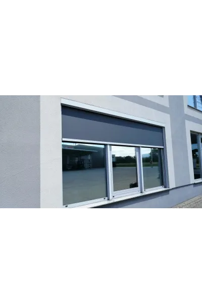 Screen ZIP Store Vertical - Vue de Face Deploye