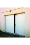 Porte de garage battante PVC sur mesure - detail panneau et charniere | Bourgogne-Franche-Comte