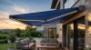 Store banne coffre design compact avec lambrequin déroulant pare-soleil terrasse