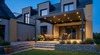 Pergola bioclimatique aluminium avec éclairage LED intégré - ambiance nocturne