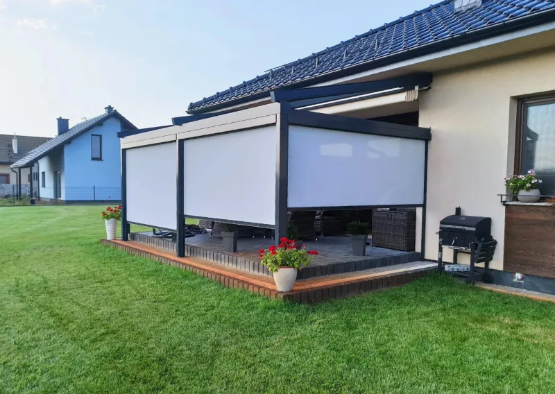 Store screen ZIP vertical extérieur sur mesure | 100% Menuiseries