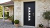 Porte d'entrée PVC sur mesure Semi-Vitrée Moderne, Bande Verticale et 5 Carreaux – modèle 060, photo d'ambiance