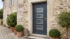 Porte d'entrée PVC sur mesure Vitrée Moderne, 4 Vitrages Horizontaux en Échelle – modèle 092, photo d'ambiance
