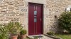 Porte d'entrée PVC sur mesure Semi-Vitrée Moderne, 3 Vitrages et Baguettes Verticales – modèle 093, photo d'ambiance