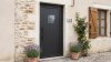Porte d'entrée PVC sur mesure Semi-Vitrée Style Fermière, Carreau sur Lames – modèle 141, photo d'ambiance