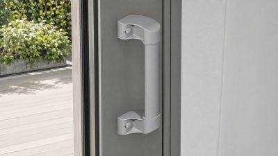 Poignée de tirage posée sur une baie coulissante aluminium