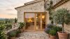 Porte-fenêtre bois 3 vantaux, 1 fixe + 2 ouvrants — chêne verni