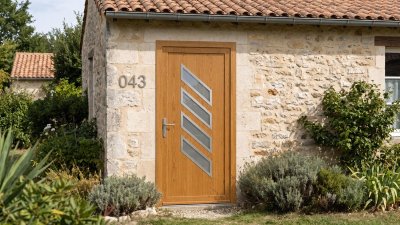 Porte d'Entrée Bois Sur Mesure – Semi-Vitrée Design, 4 Vitrages Obliques