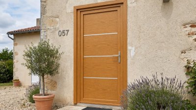 Porte d'Entrée Bois Sur Mesure – Pleine Moderne, 3 Baguettes Horizontales