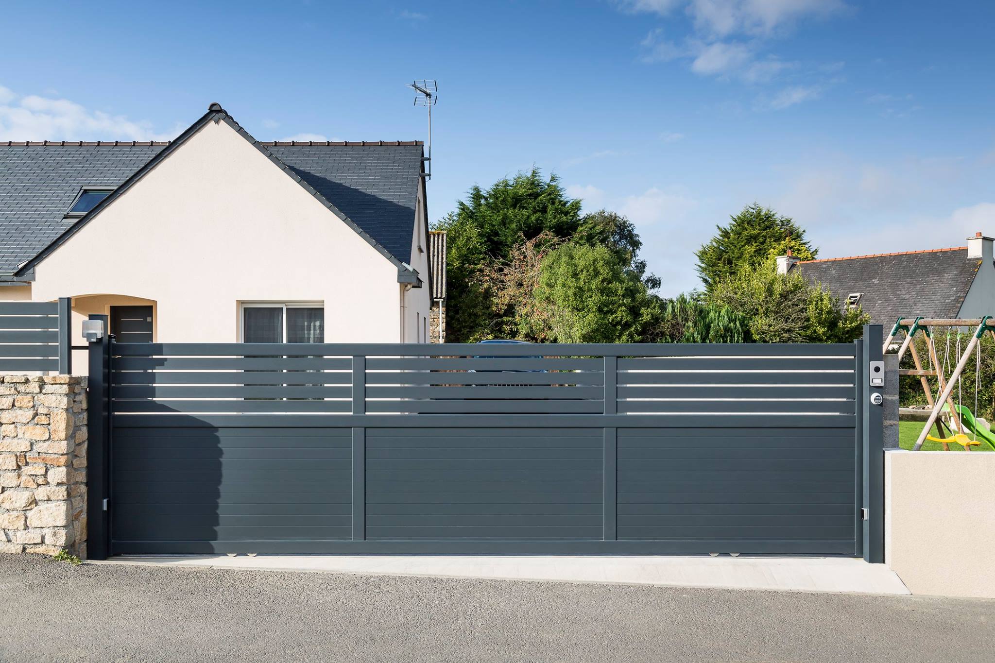 Portail aluminium sur mesure