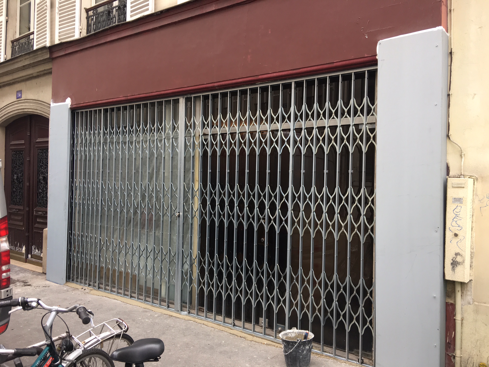 Grille articulée sur mesure