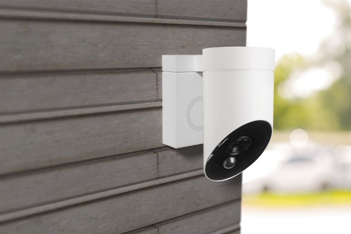Caméra SOMFY OUTDOOR offerte** !